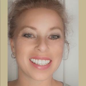 Meet your Posher, Radana